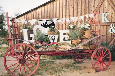 ¡Decora tu boda con letras de madera!