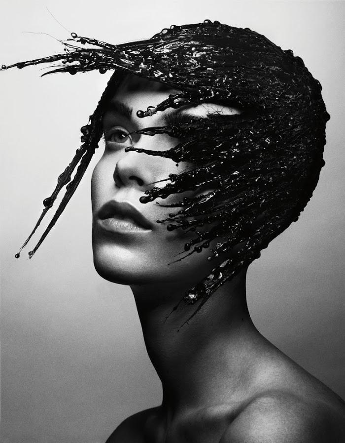 BLACK & WHITE PHOTOGRAPHY