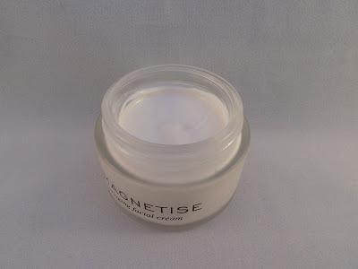 MAGNETISE ANTIAGING FACIAL CREAM DE COSMO COSMETICS LAB