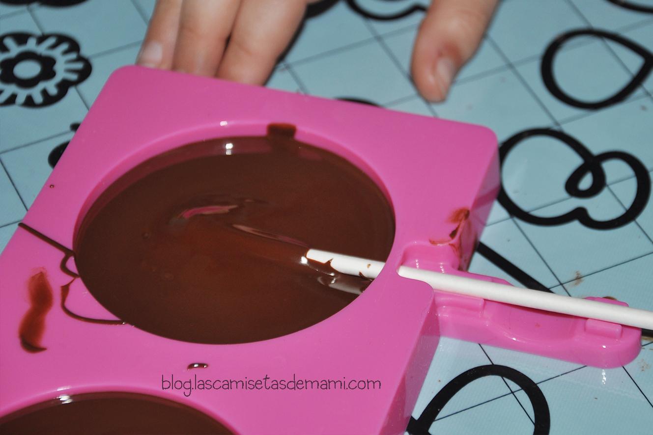 Piruletas de chocolate