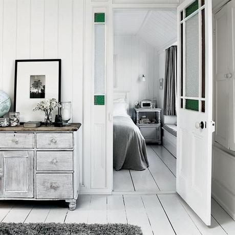 Rustico y Blanco, una casa por descubrir