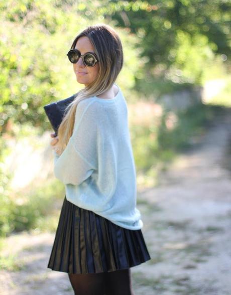 Leather pleated skirt blogger