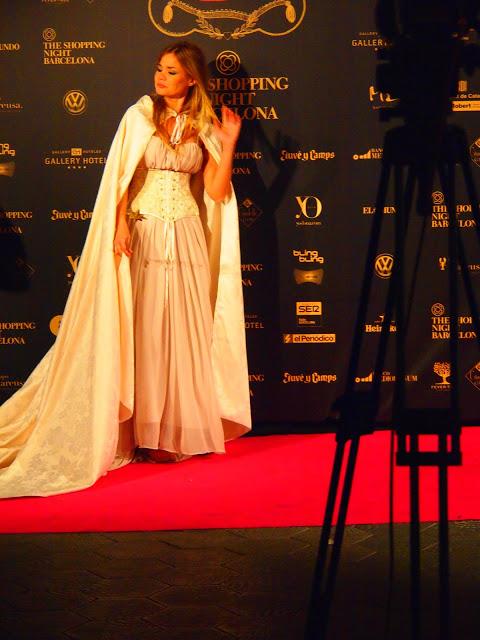 DECEPCIÓN CON SHOPPING NIGHT 2012