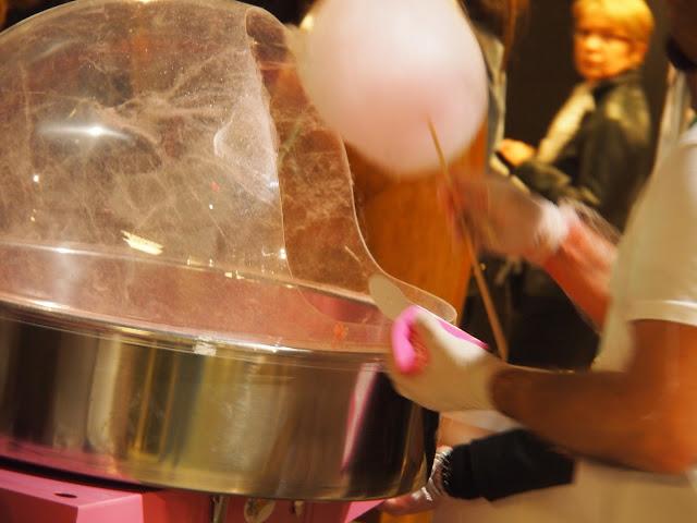 DECEPCIÓN CON SHOPPING NIGHT 2012