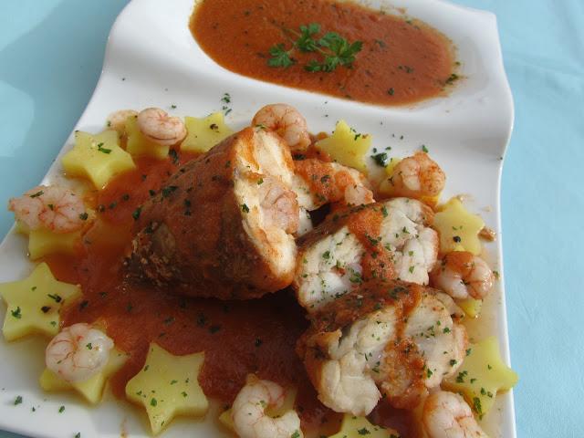 Rape alangostado relleno en salsa de gambas