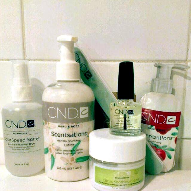 Cuida tu uñas con CND