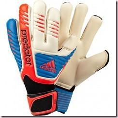 guante predator pro blanco rojo azul thumb Iker Casillas presenta los nuevos diseños de Adidas
