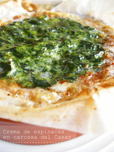 Crema de espinacas en carcasa del Casar