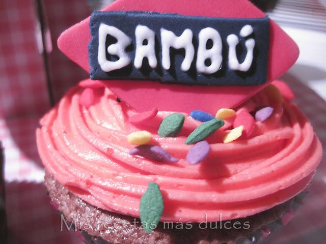 CUPCAKES PARA MIS COMPIS DE CHOCOLATE CON CEREZA