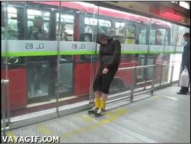 Lo que se sufre desde que decides irte hasta que llegas a casa después de una noche de fiesta…