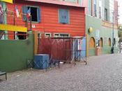 Casas colores barrio urbano