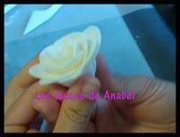 Como hacer rosas con fondant Como hacer rosas con fondant