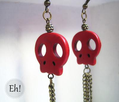 Una de pendientes con calaveras