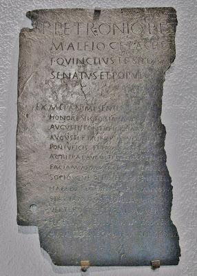 Un juramento de fidelidad a Augusto (2). Traducción.