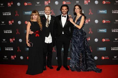 Alejandra Botto, con estilismo de Aloastyle, junto a Eugenia Silva en la Gala contra el Sida de Barcelona.