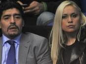 Maradona abandona novia embarazada, Verónica Ojeda, española