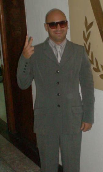 JOHNAL SE LANZA AL RUEDO MUSICAL CON SU PRIMER SENCILLO “SI SUPIERAS”