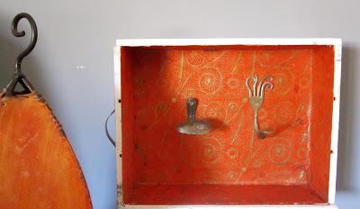 Hermosos elementos decorativos con el reciclaje de tenedores y cucharas