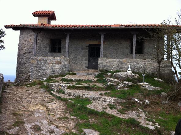 San Pedro de Atxarre: mirador de Urdaibai