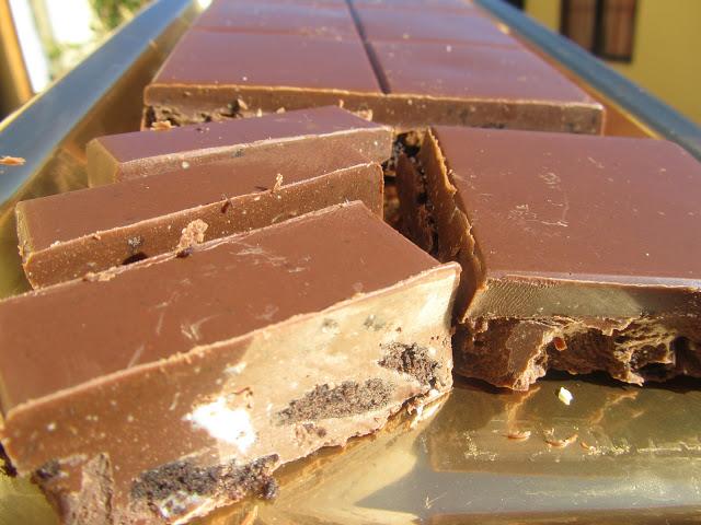 Turrón de chocolate y oreos