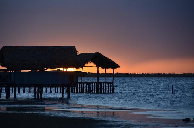 La aldea a flor de agua tras el lente