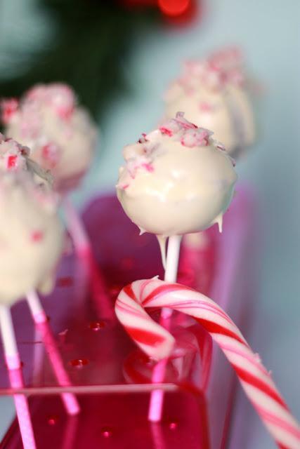 Cake pops candy cane