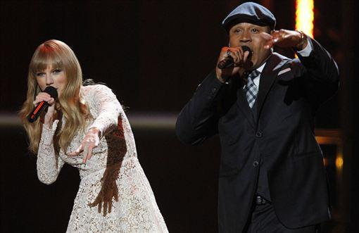 Taylor Swift se lanza al beatboxing para celebrar su nominación a los Premios Grammy (VIDEO)