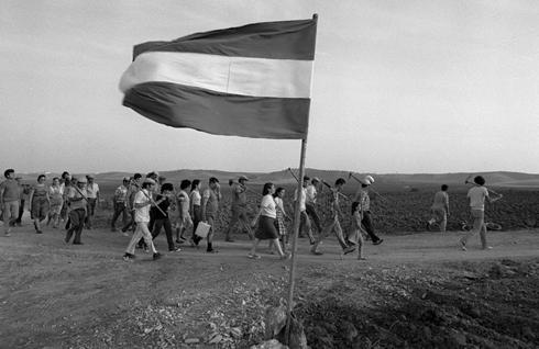 DEMÓCRATAS QUE SON LOS MUCHACHOS. PARTE I.