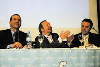 Testaferros de los medios de comunicación, ¡uníos!