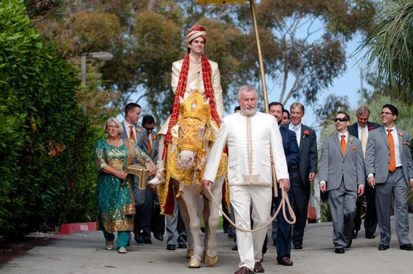 Algo nuevo... Una boda multicultural y con inspiración “médica”