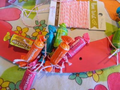 Decoramos la Navidad con una guirnalda de chuches