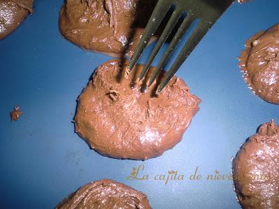 Galletas de chocolate y leche condensada