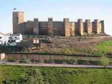 Baños de la Encina (Jaén) y su gran castillo