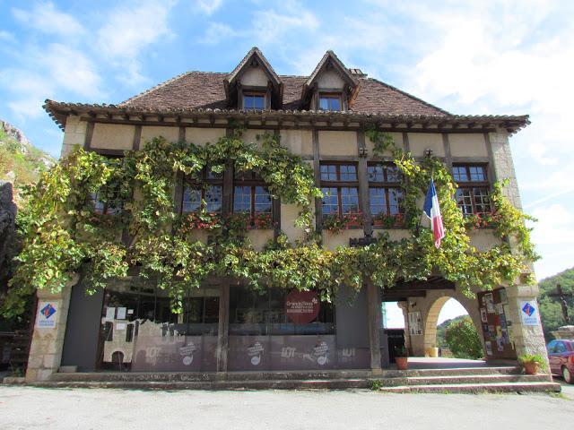 Saint Cirq Lapopie; el pueblo favorito de los franceses..... y un fabuloso crucero por el Río Lot