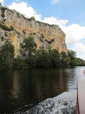 Saint Cirq Lapopie; el pueblo favorito de los franceses..... y un fabuloso crucero por el Río Lot