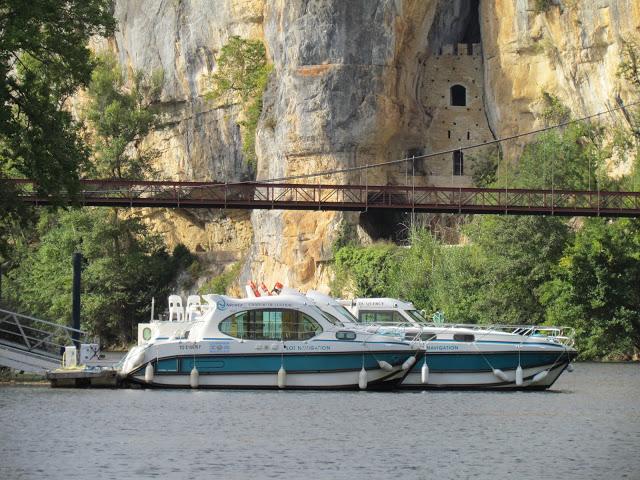 Saint Cirq Lapopie; el pueblo favorito de los franceses..... y un fabuloso crucero por el Río Lot