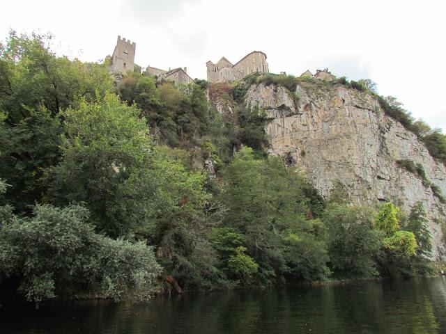 Saint Cirq Lapopie; el pueblo favorito de los franceses..... y un fabuloso crucero por el Río Lot