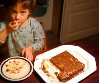 Tarta de galletas, receta para hacer con niños / Biscuit cake recipe to make with kids