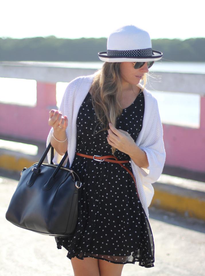 Polka dots dress fashion blog Mes Voyages à Paris