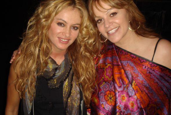 Paulina Rubio y Jenni Rivera grabarán dueto para 'reality show'