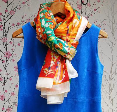 Pañuelos de seda, cómo llevarlos - silk scarves, chic ways to wear them