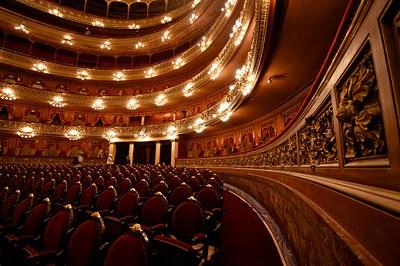 Argentina Bicentenaria: La Reapertura del Teatro Colón de Buenos Aires