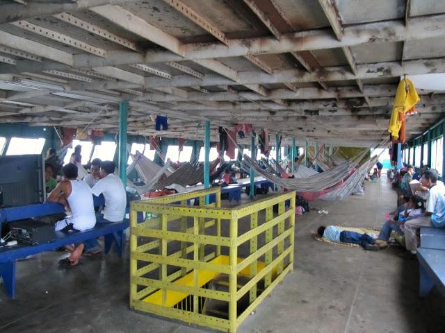 Consejos para viajar en barco por la selva del Perú