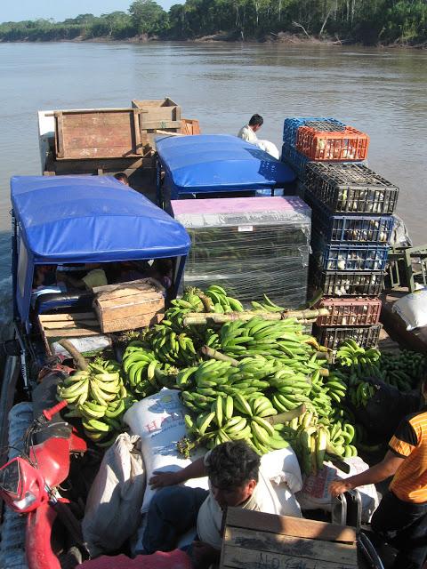 Consejos para viajar en barco por la selva del Perú