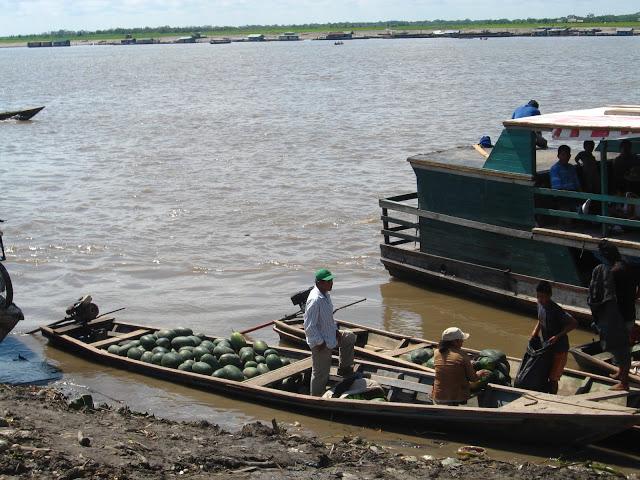 Consejos para viajar en barco por la selva del Perú