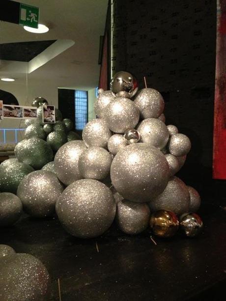 C Ya está listo nuestro árbol de Navidad en A-cero In!