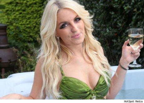 Mujer gana 500 mil dólares anuales solo por parecerse a Britney Spears – NOTICIAS ACTUALIDAD