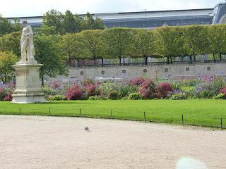 PARÍS.... Y MI SUEÑO SE HIZO REALIDAD IV (DESDE EL LOUVRE HASTA EL ARC DE TRIOMPHE Y MÁS ALLÁ)