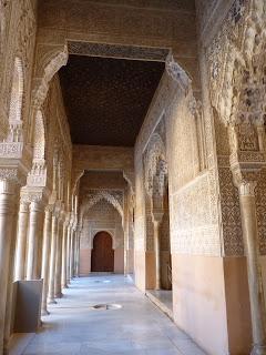 LA RESTAURACIÓN DEL PATIO DE LOS LEONES