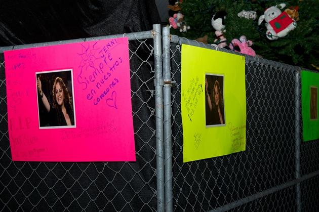 Chicago recuerdan a la cantante Jenni Rivera en una vigilia (+fotos)